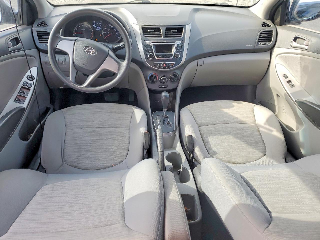 2016 HYUNDAI ACCENT SE photo 15