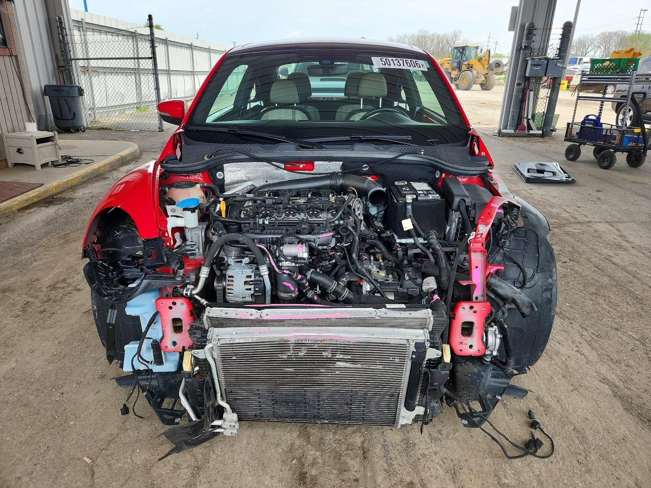 2018 VOLKSWAGEN BEETLE S photo 13