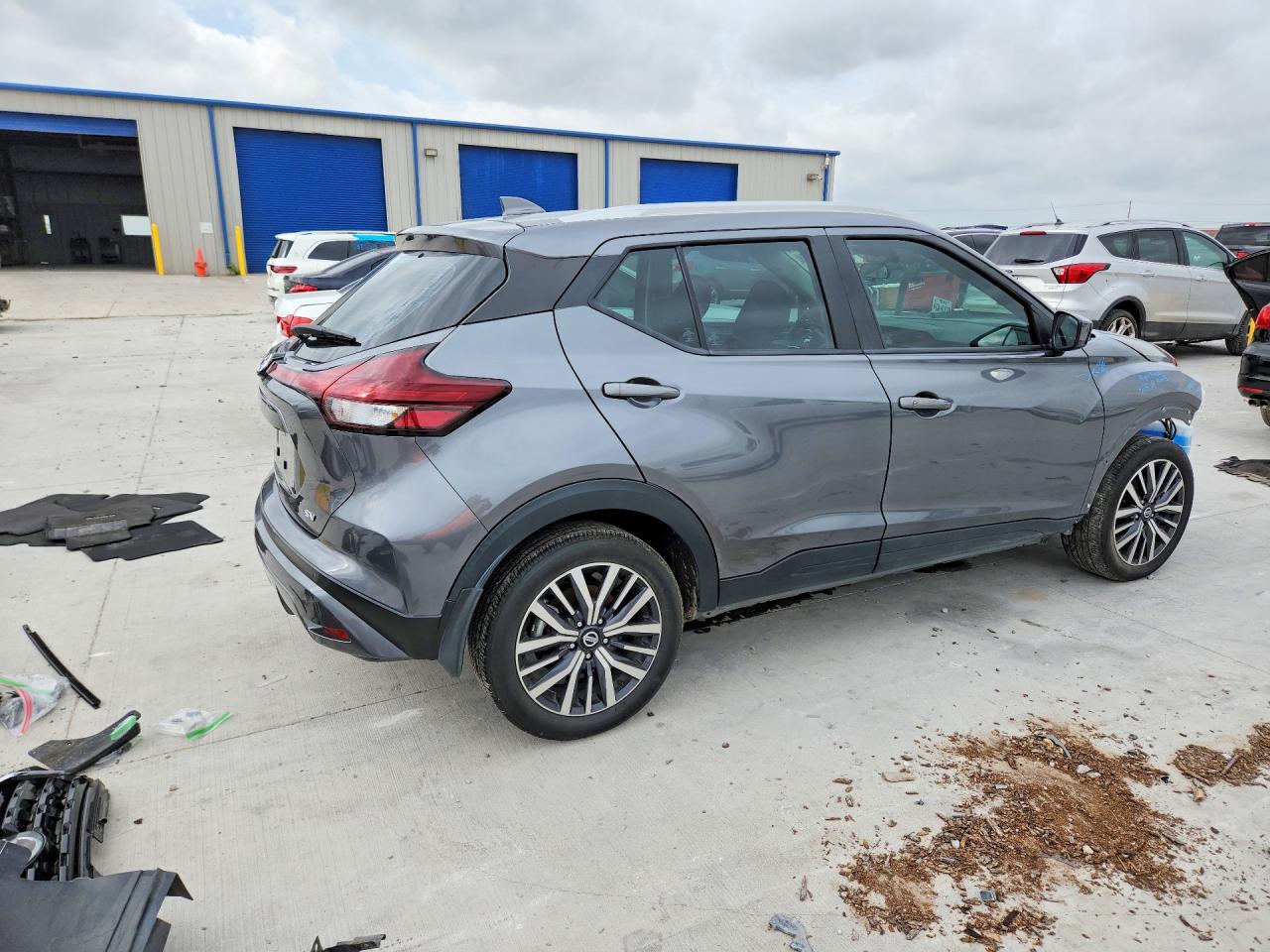 2021 NISSAN KICKS SV photo 5