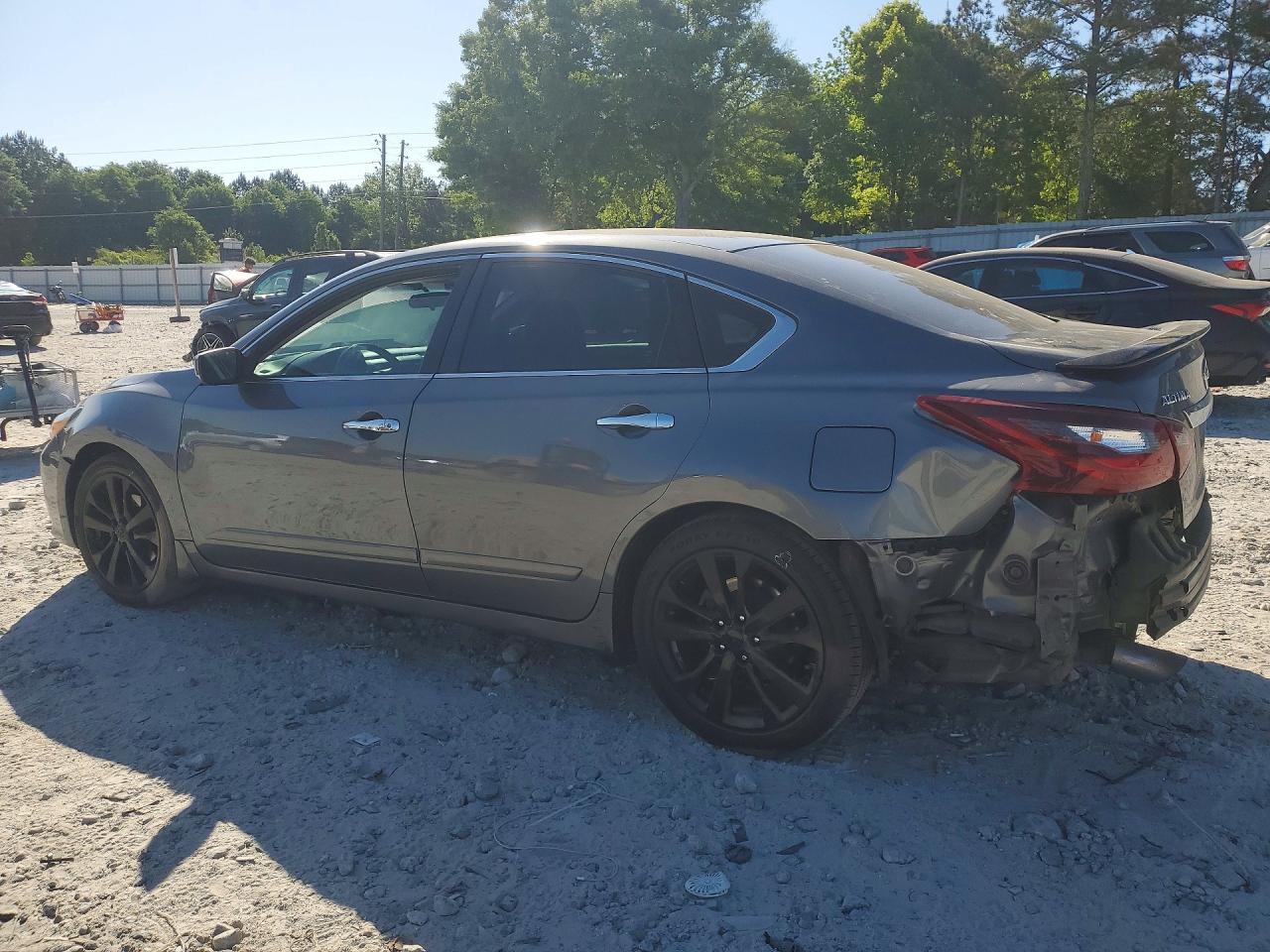 2017 NISSAN ALTIMA 2.5 SR photo 4