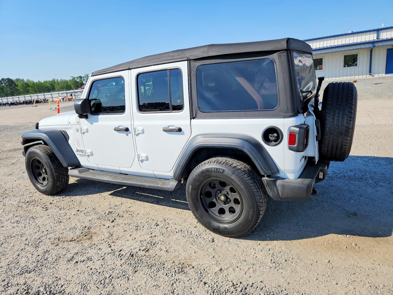 2018 JEEP WRANGLER UNLIMITED SPORT photo 3