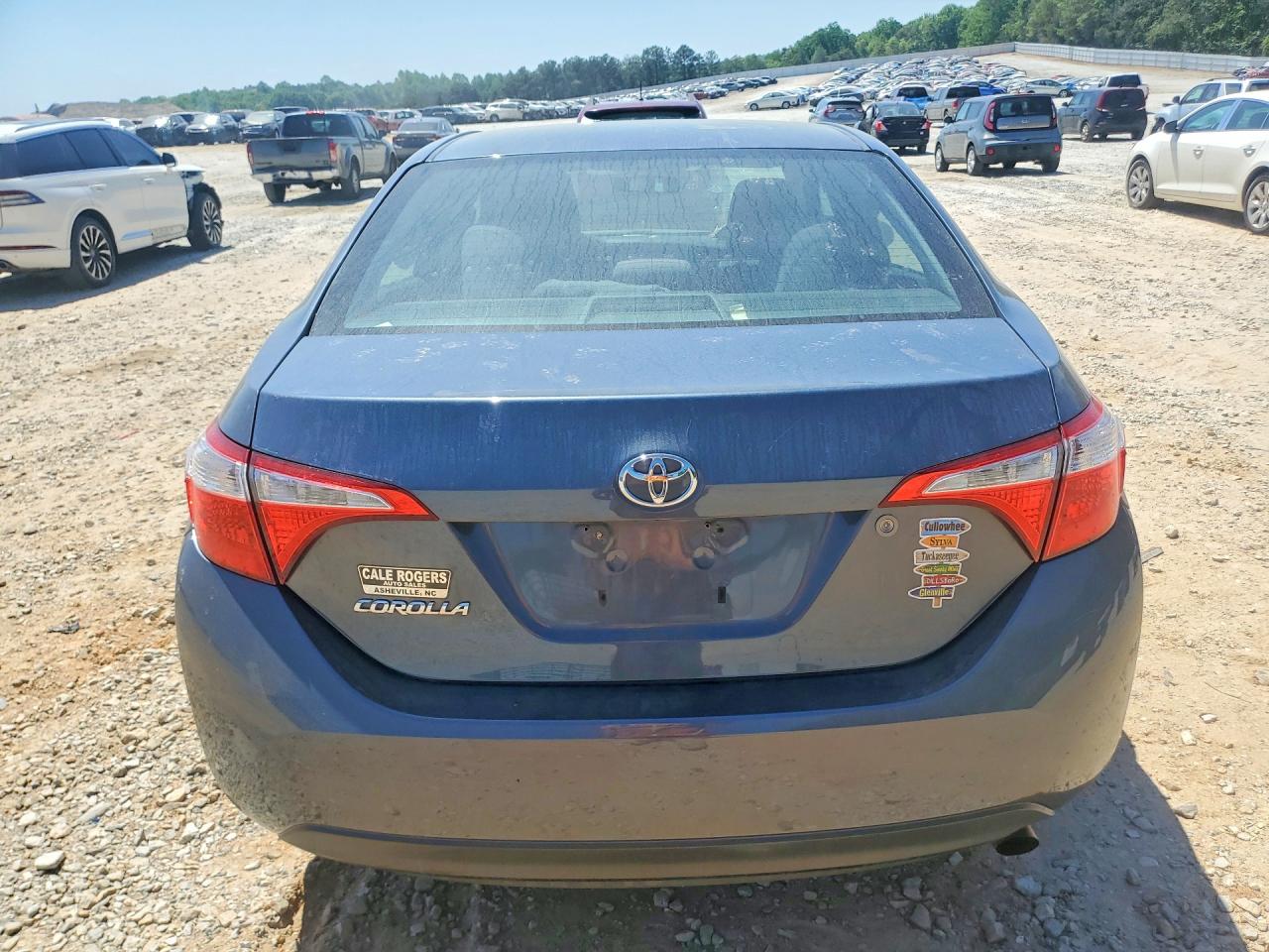 2015 TOYOTA COROLLA L photo 11
