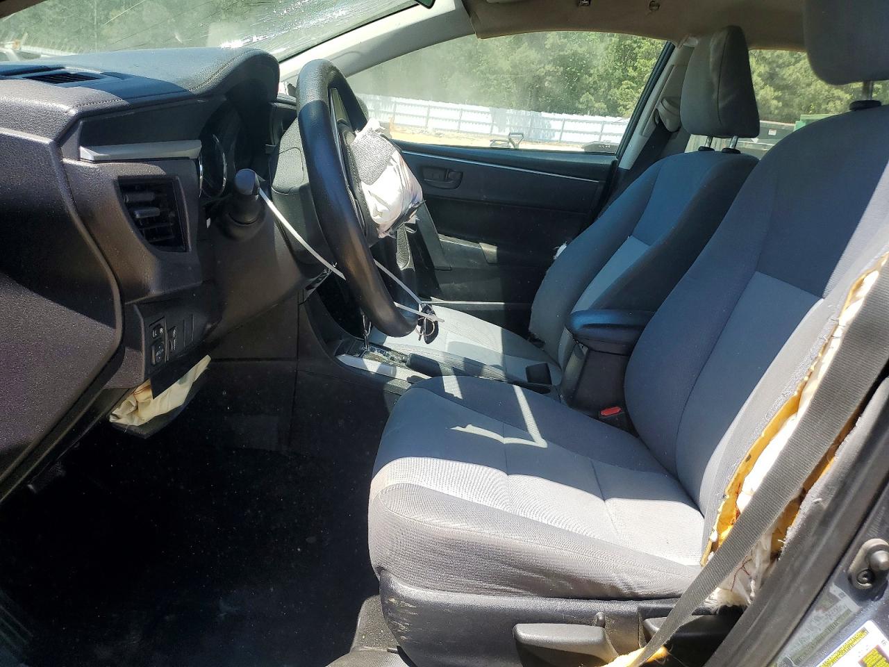 2015 TOYOTA COROLLA L photo 13