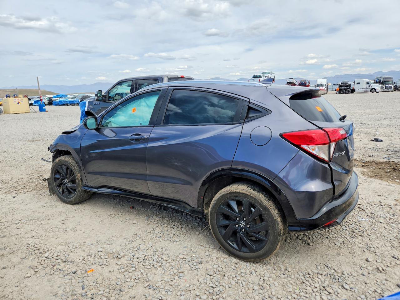 2021 HONDA HR-V SPORT photo 2