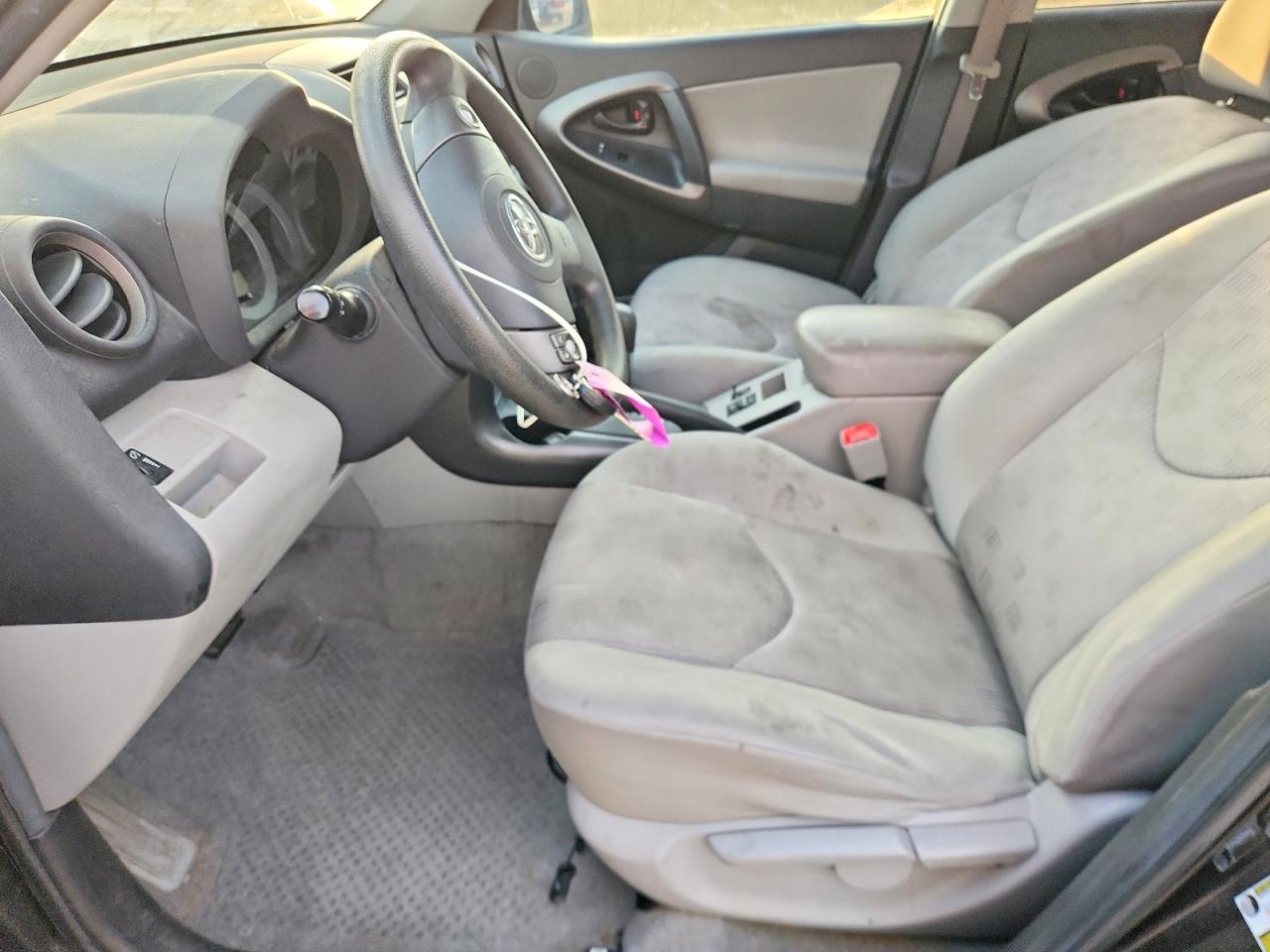 2012 TOYOTA RAV4 BASE photo 13