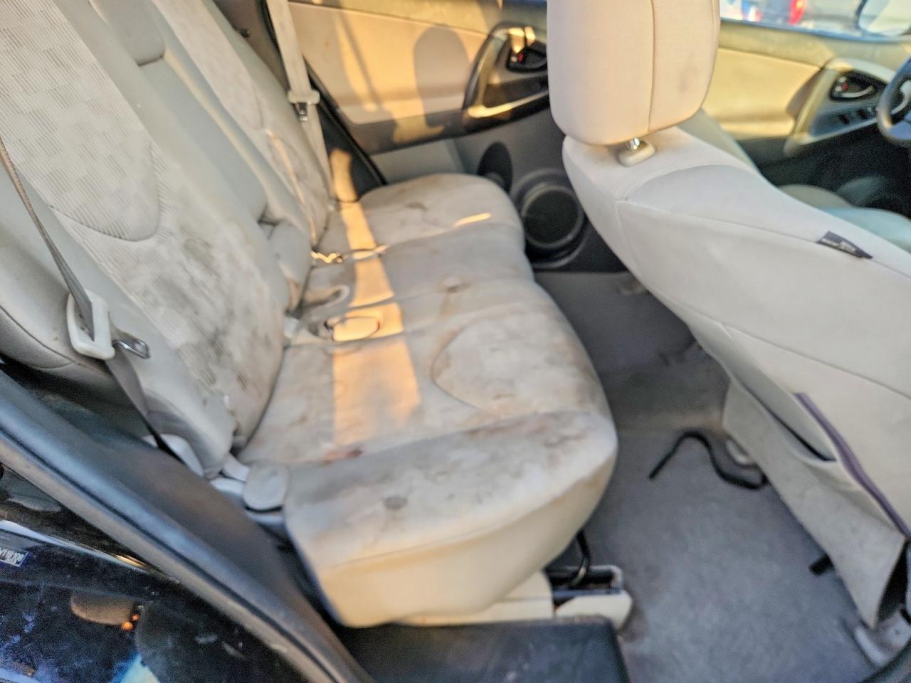 2012 TOYOTA RAV4 BASE photo 19