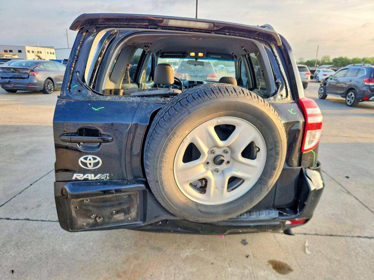 2012 TOYOTA RAV4 BASE photo 11