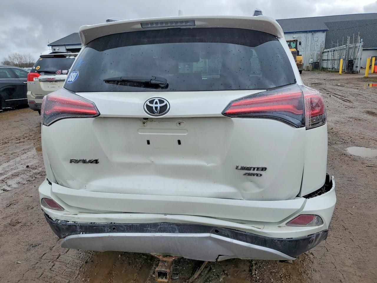 2016 TOYOTA RAV4 LIMITED photo 6