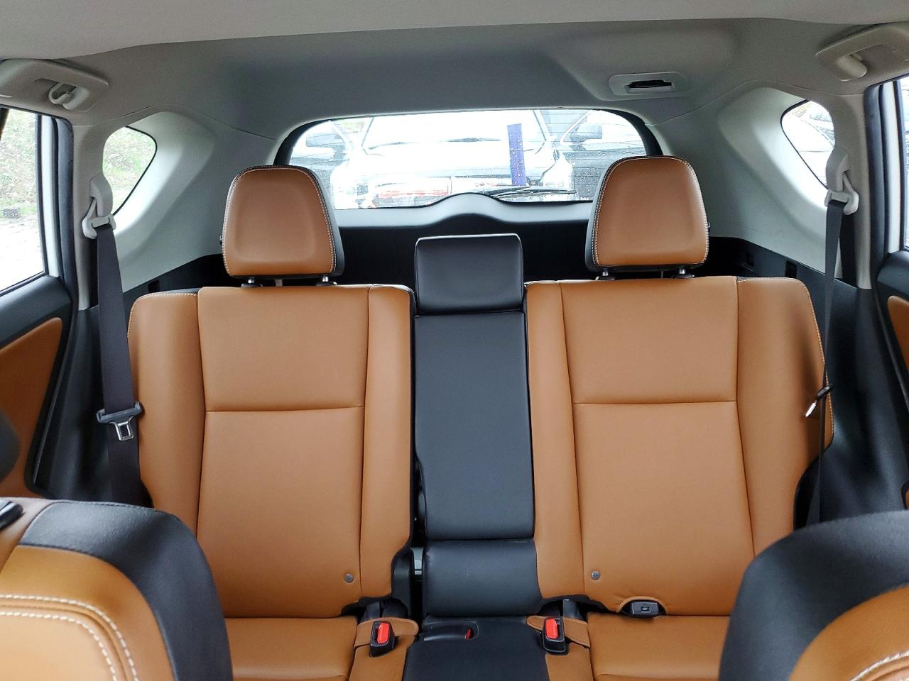 2016 TOYOTA RAV4 LIMITED photo 10