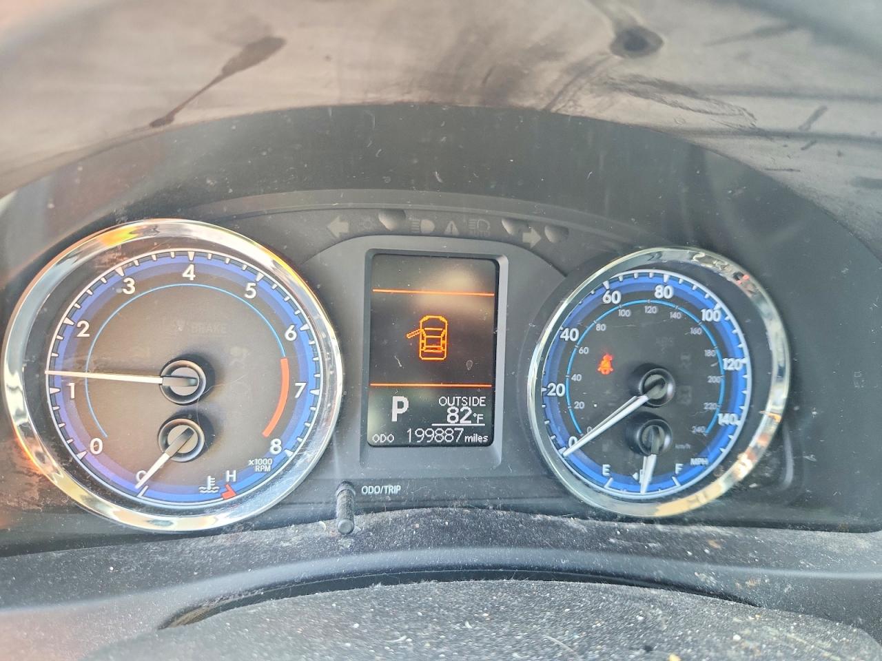 2018 TOYOTA COROLLA LE photo 17