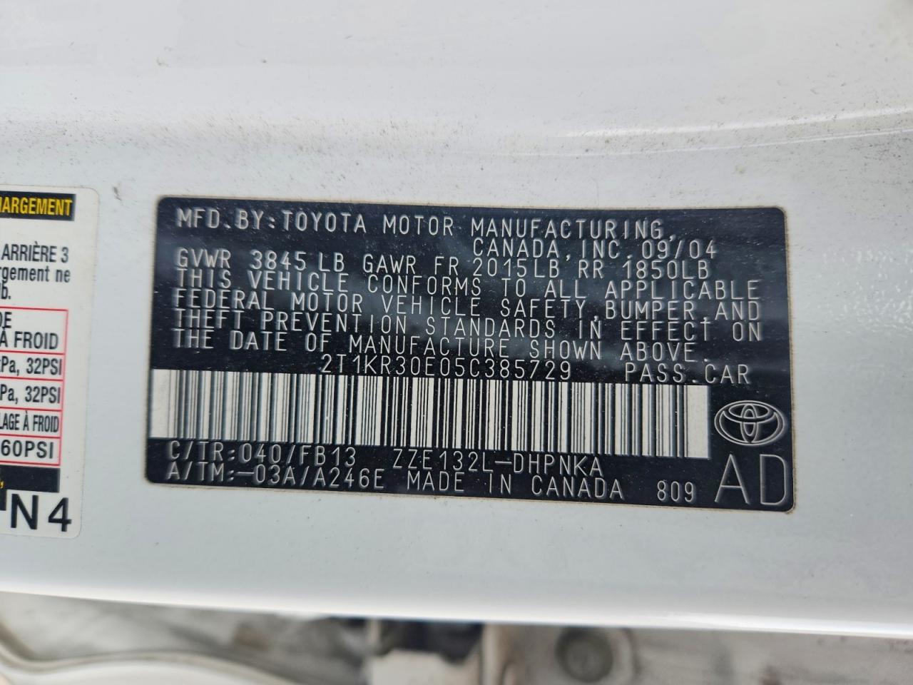 2005 TOYOTA COROLLA MATRIX XR photo 25