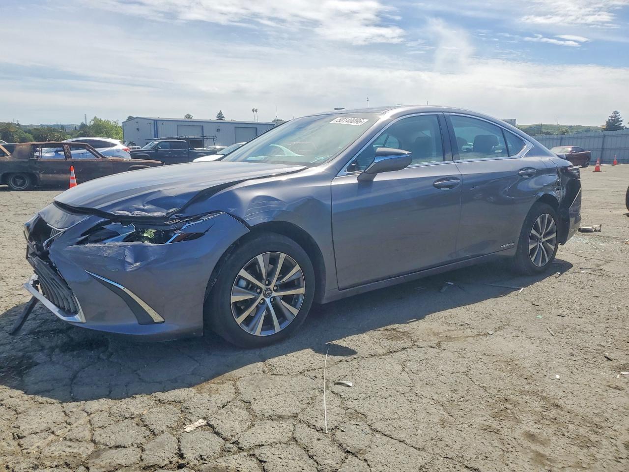 2020 LEXUS ES