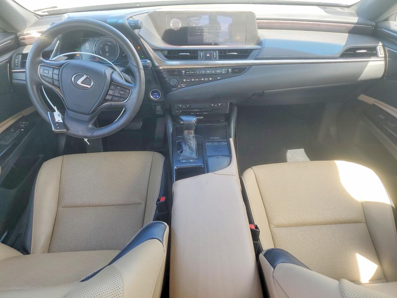 2020 LEXUS ES 300H photo 8