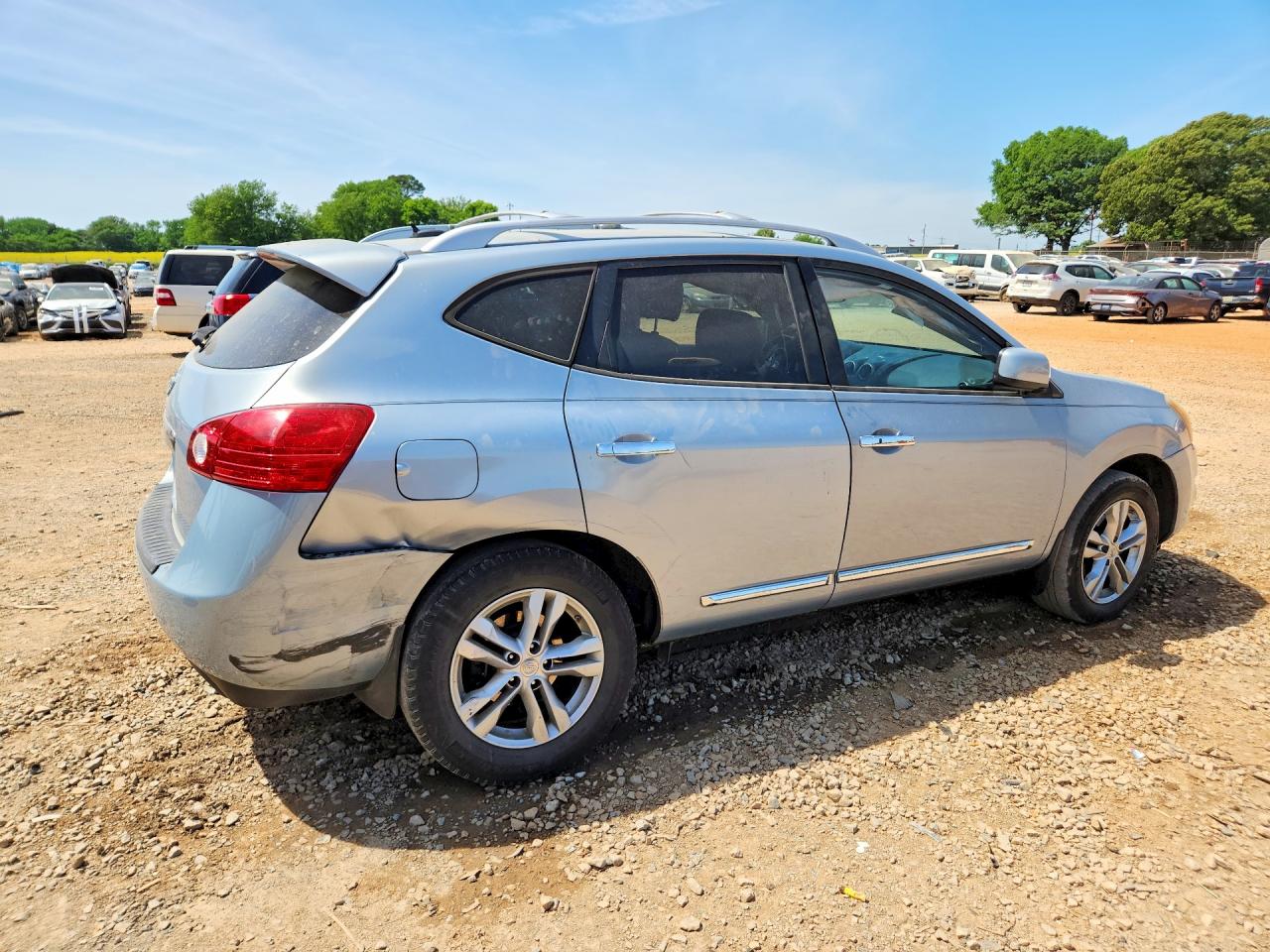 2013 NISSAN ROGUE S photo 3