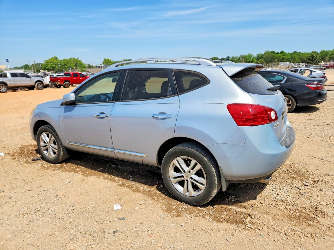 2013 NISSAN ROGUE S photo 2