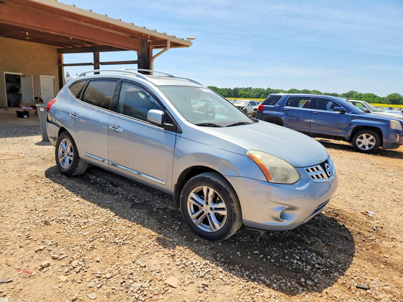 2013 NISSAN ROGUE S photo 4