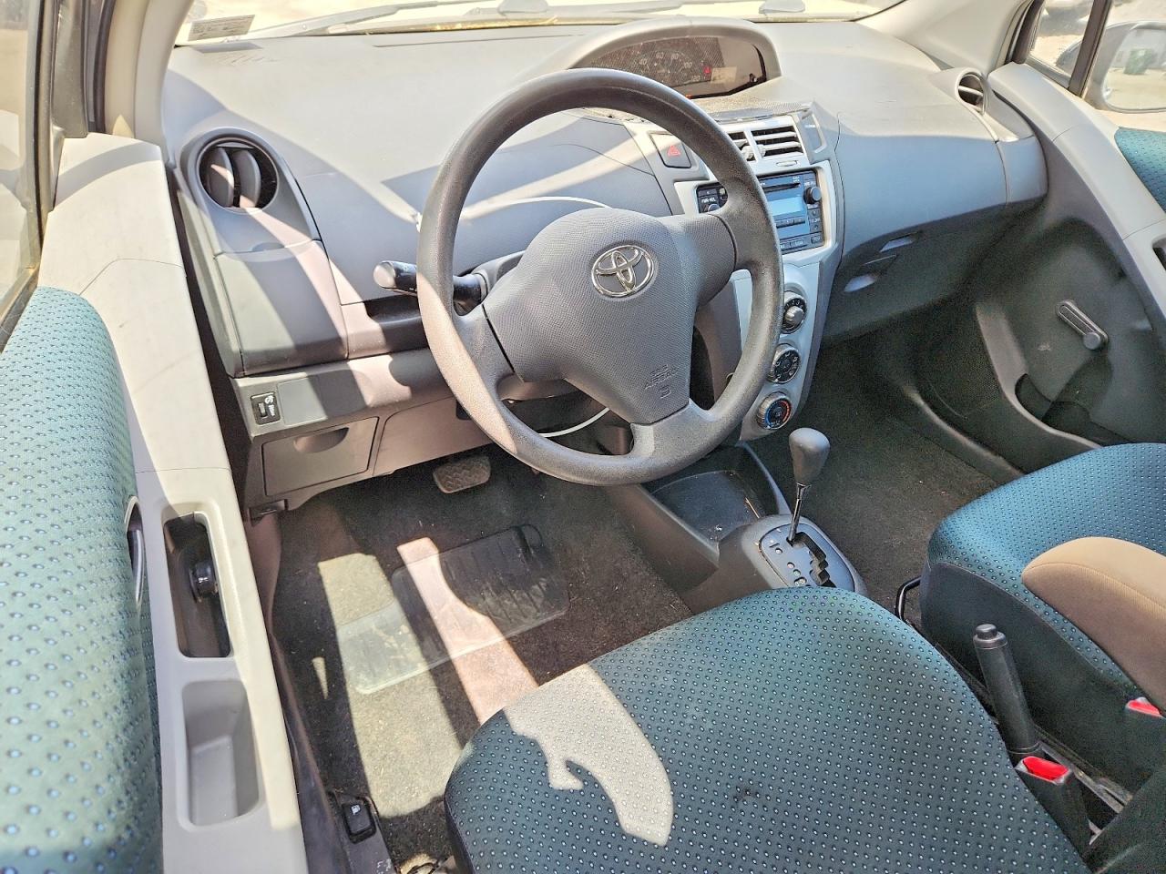 2007 TOYOTA YARIS BASE photo 15