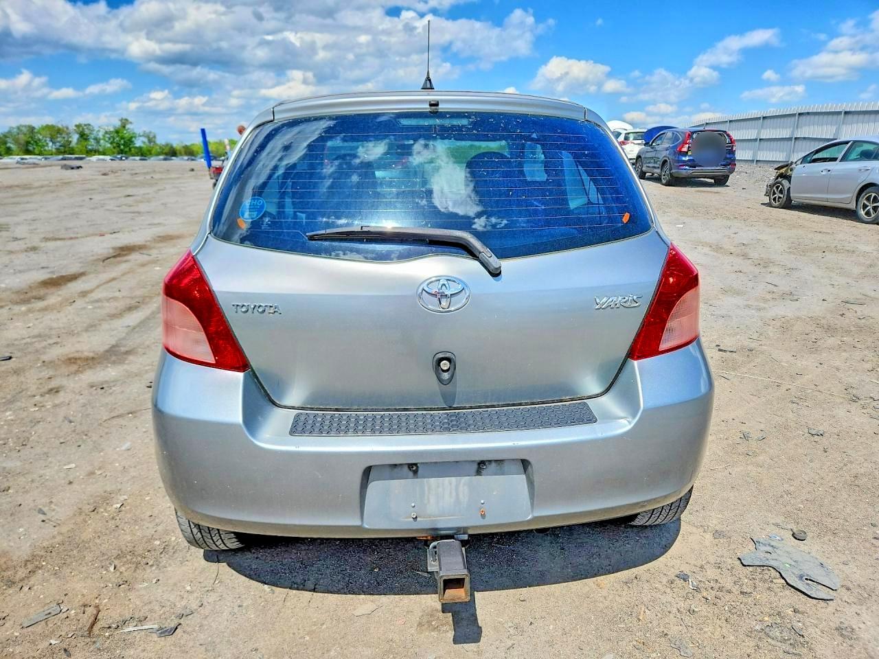2007 TOYOTA YARIS BASE photo 11