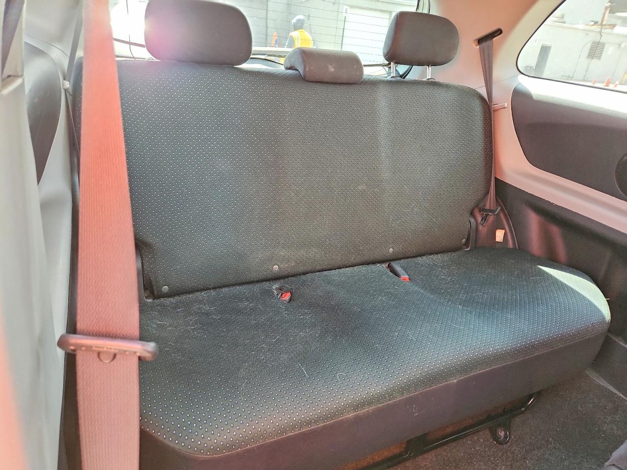2007 TOYOTA YARIS BASE photo 19