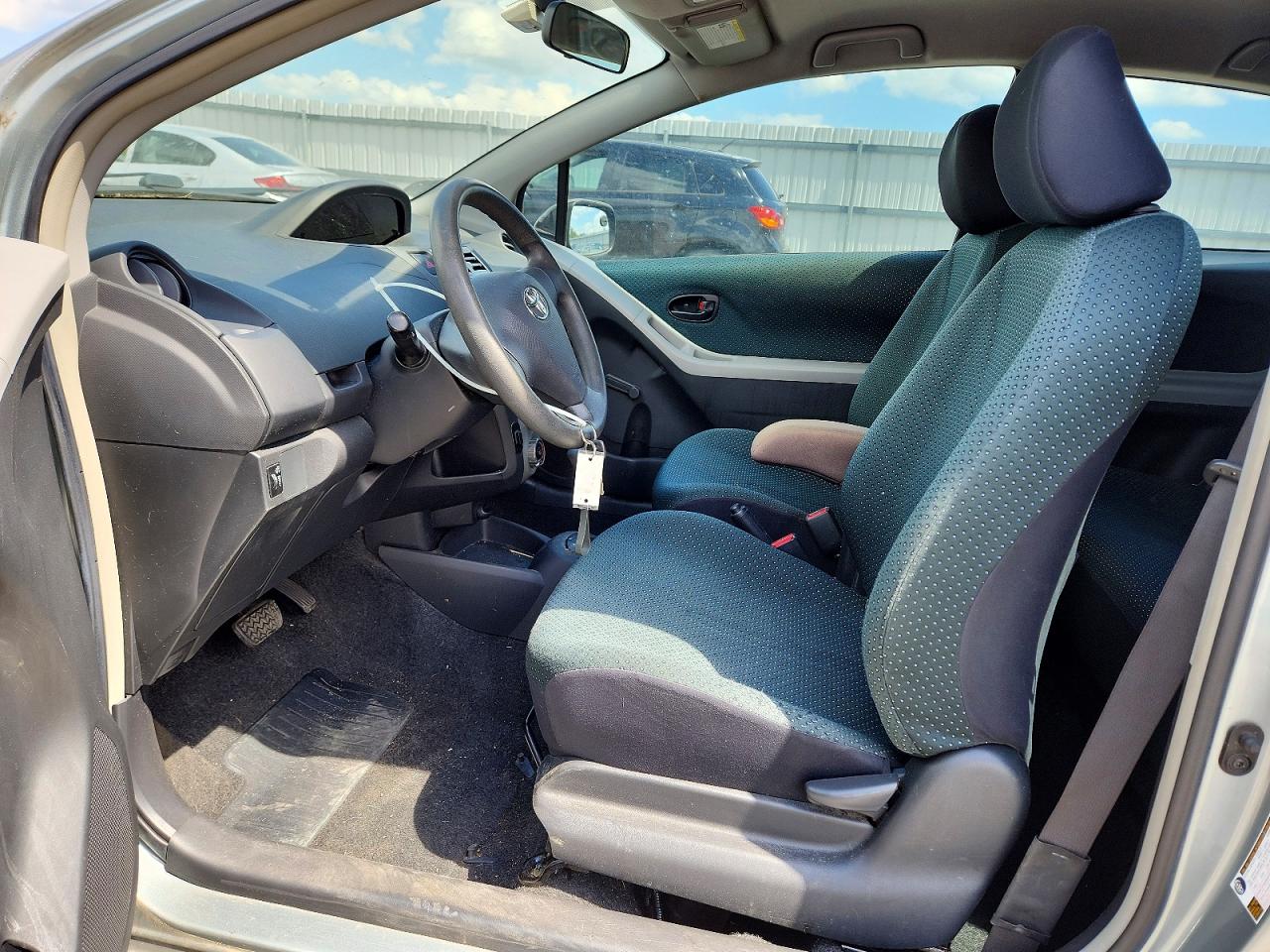 2007 TOYOTA YARIS BASE photo 13