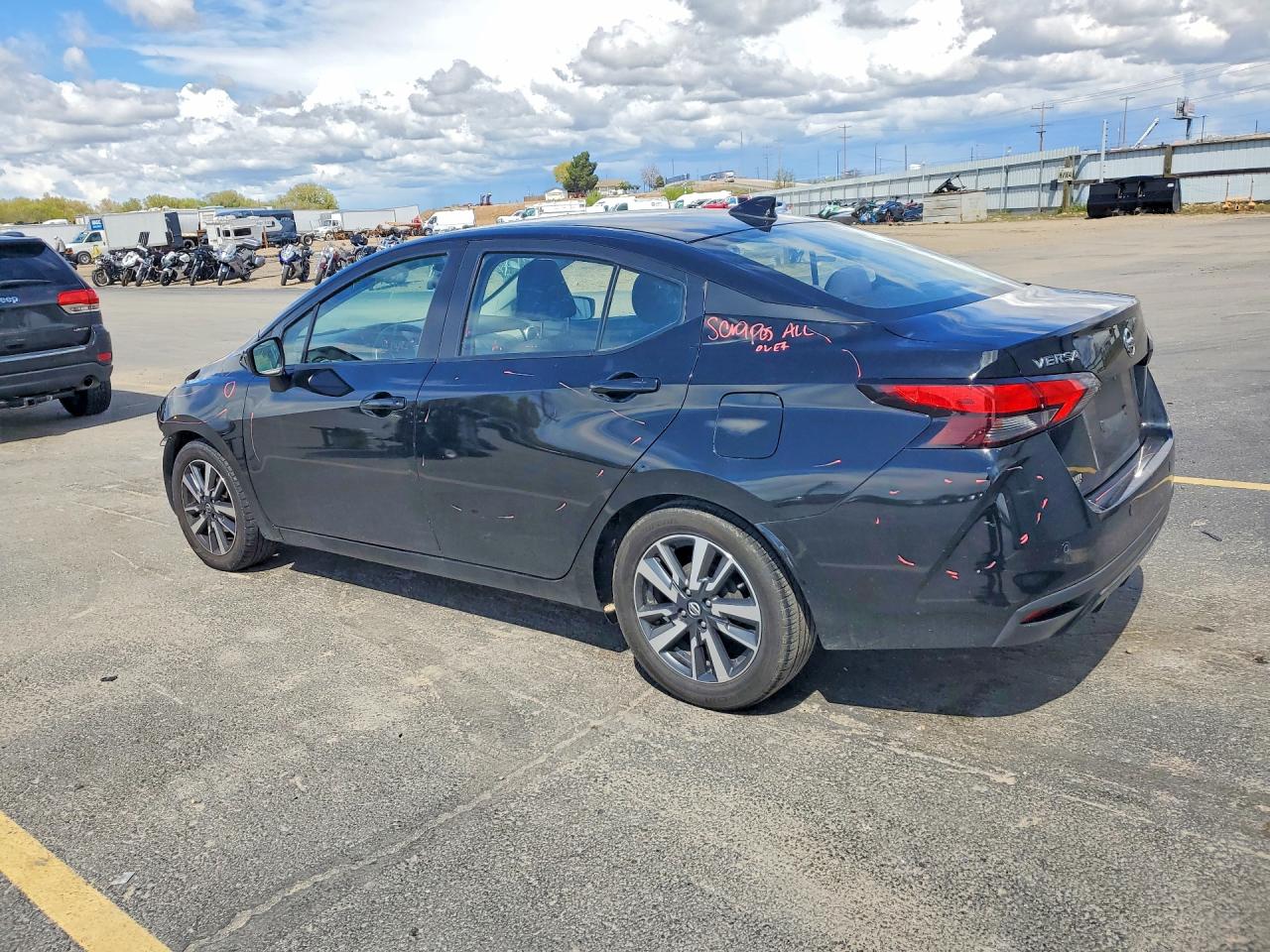2021 NISSAN VERSA SV photo 2