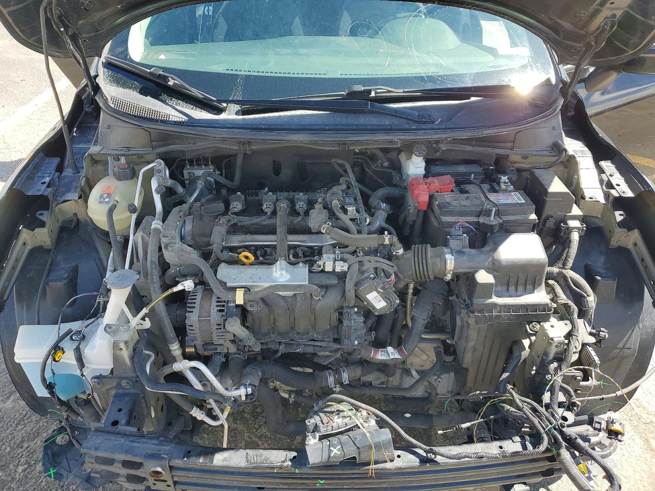 2021 NISSAN VERSA SV photo 11