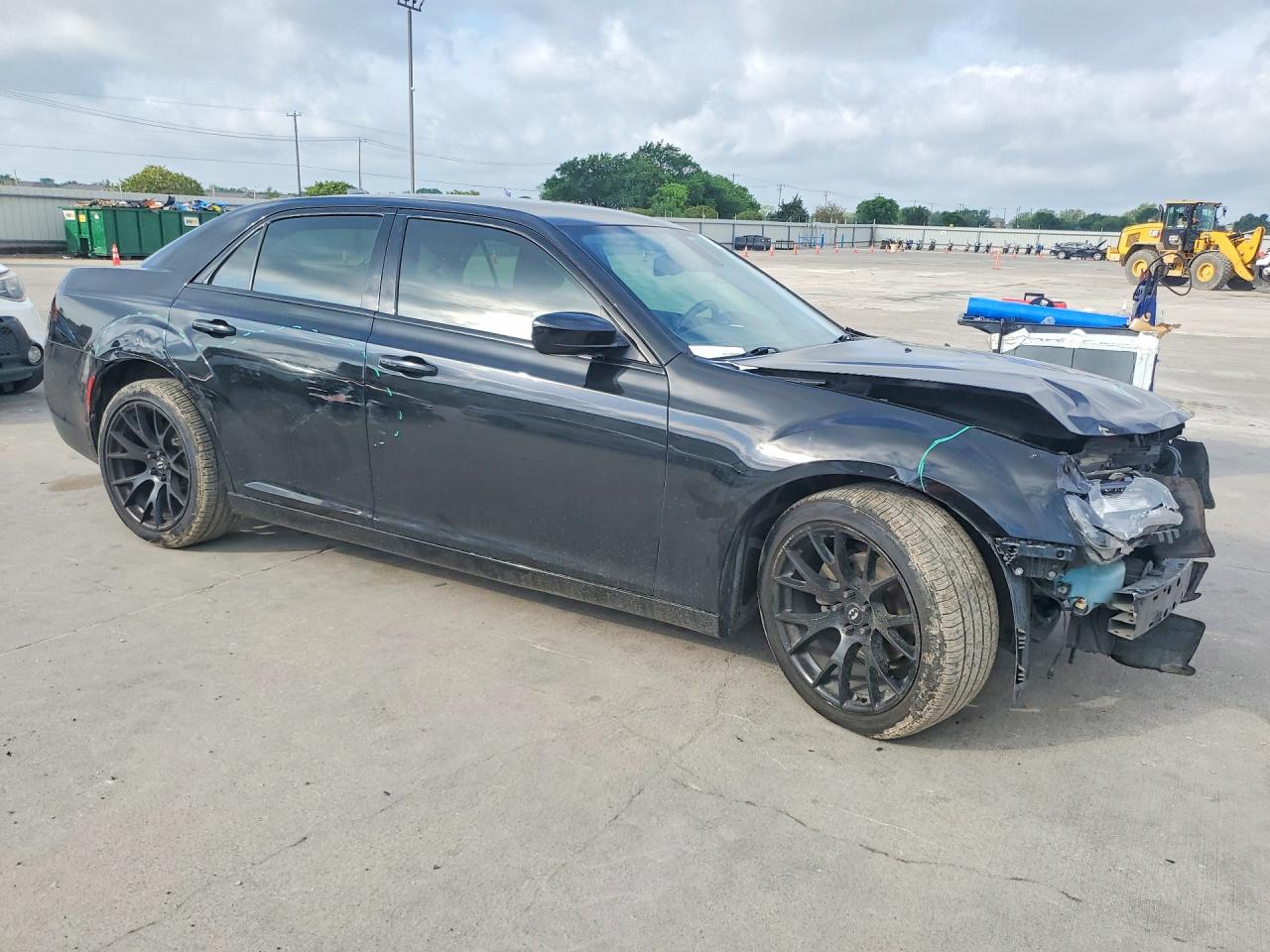 2019 CHRYSLER 300 TOURING photo 10
