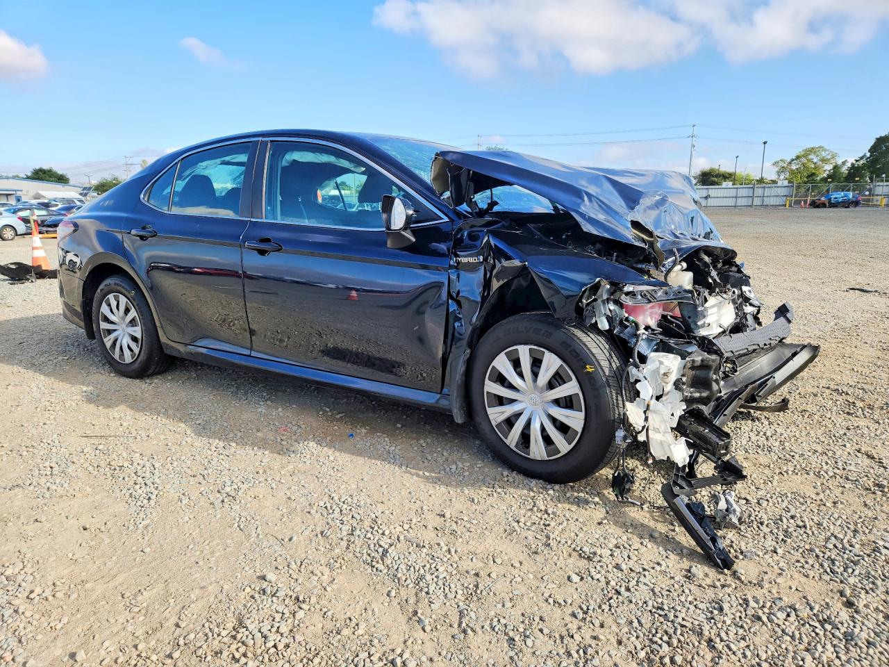 2021 TOYOTA CAMRY LE photo 7