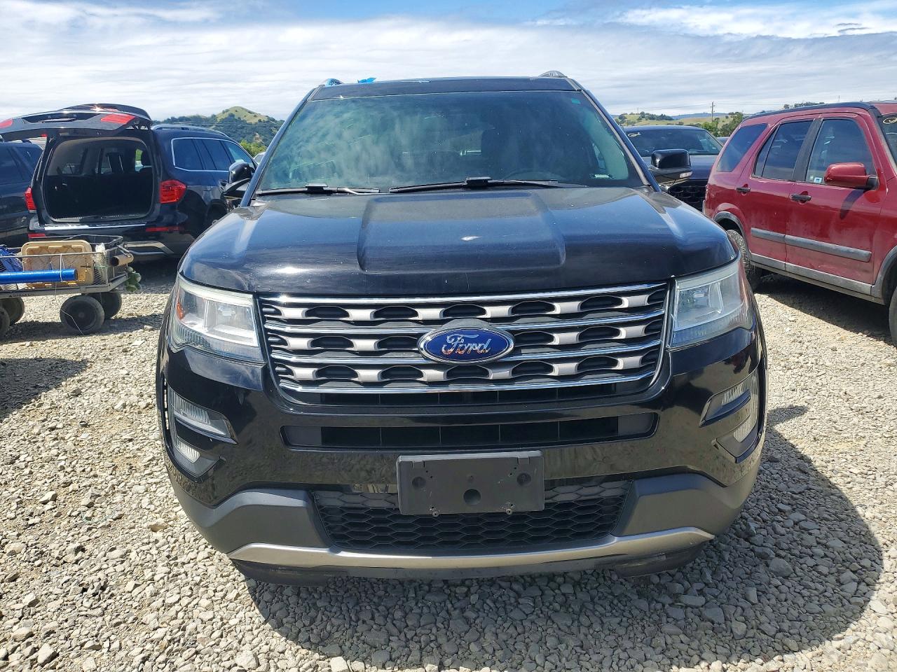 2016 FORD EXPLORER XLT photo 13