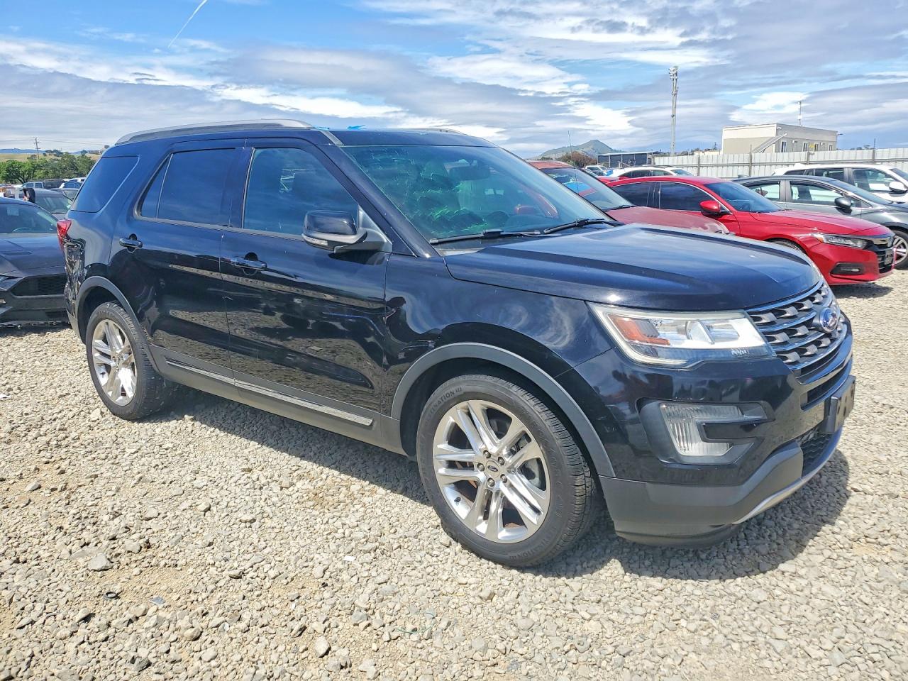2016 FORD EXPLORER XLT photo 10