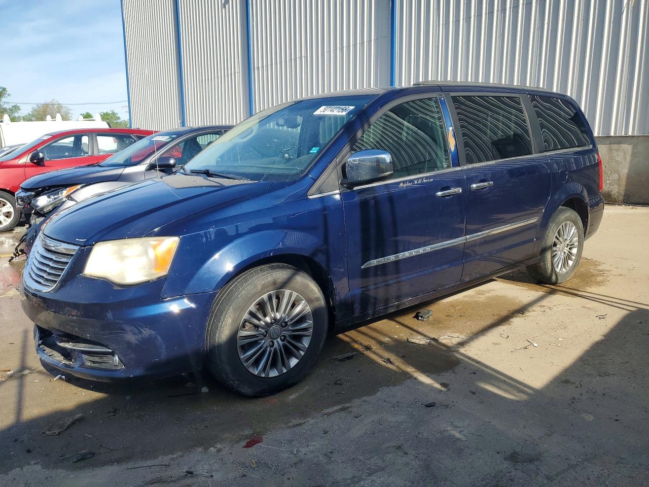2013 CHRYSLER TOWN & COUNTRY