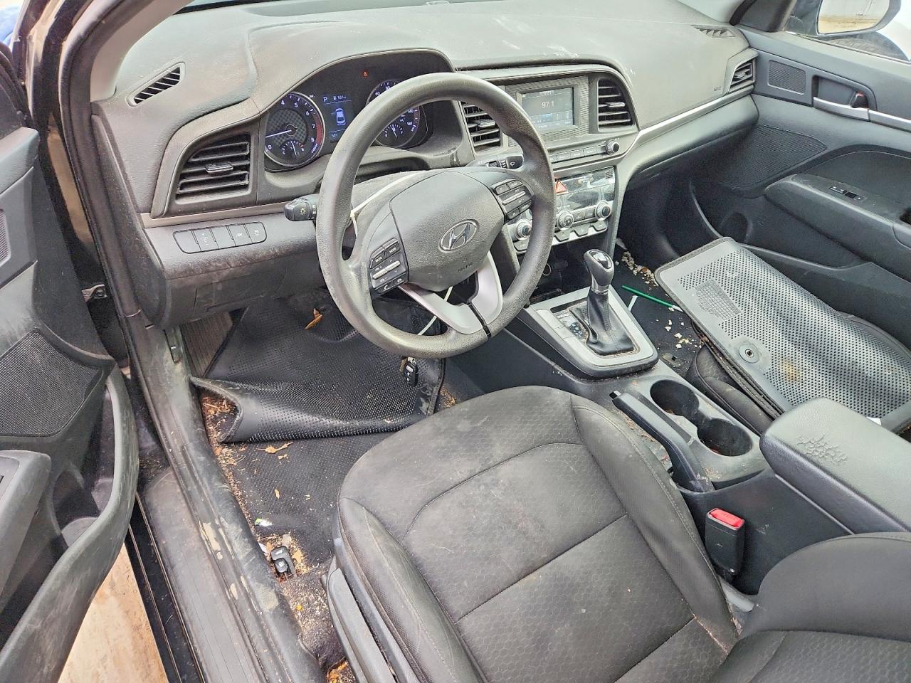 2020 HYUNDAI ELANTRA SE photo 15
