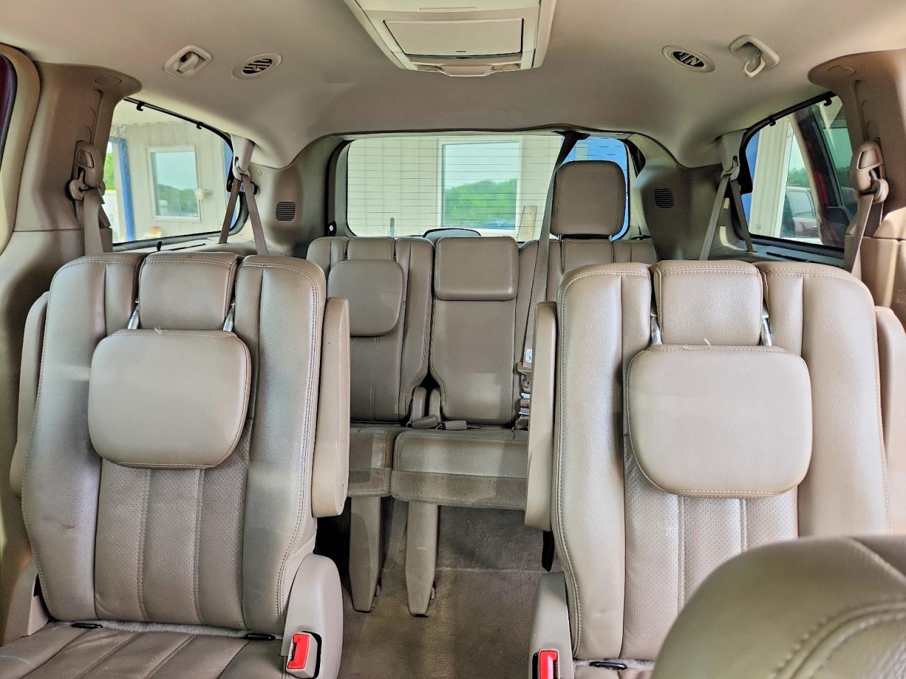 2012 CHRYSLER TOWN & COUNTRY TOURING L photo 19