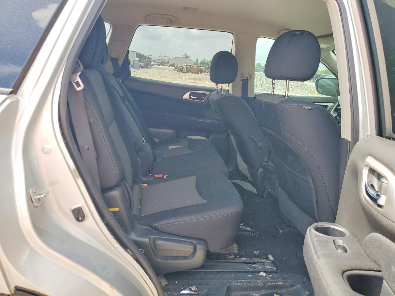 2017 NISSAN PATHFINDER S photo 21