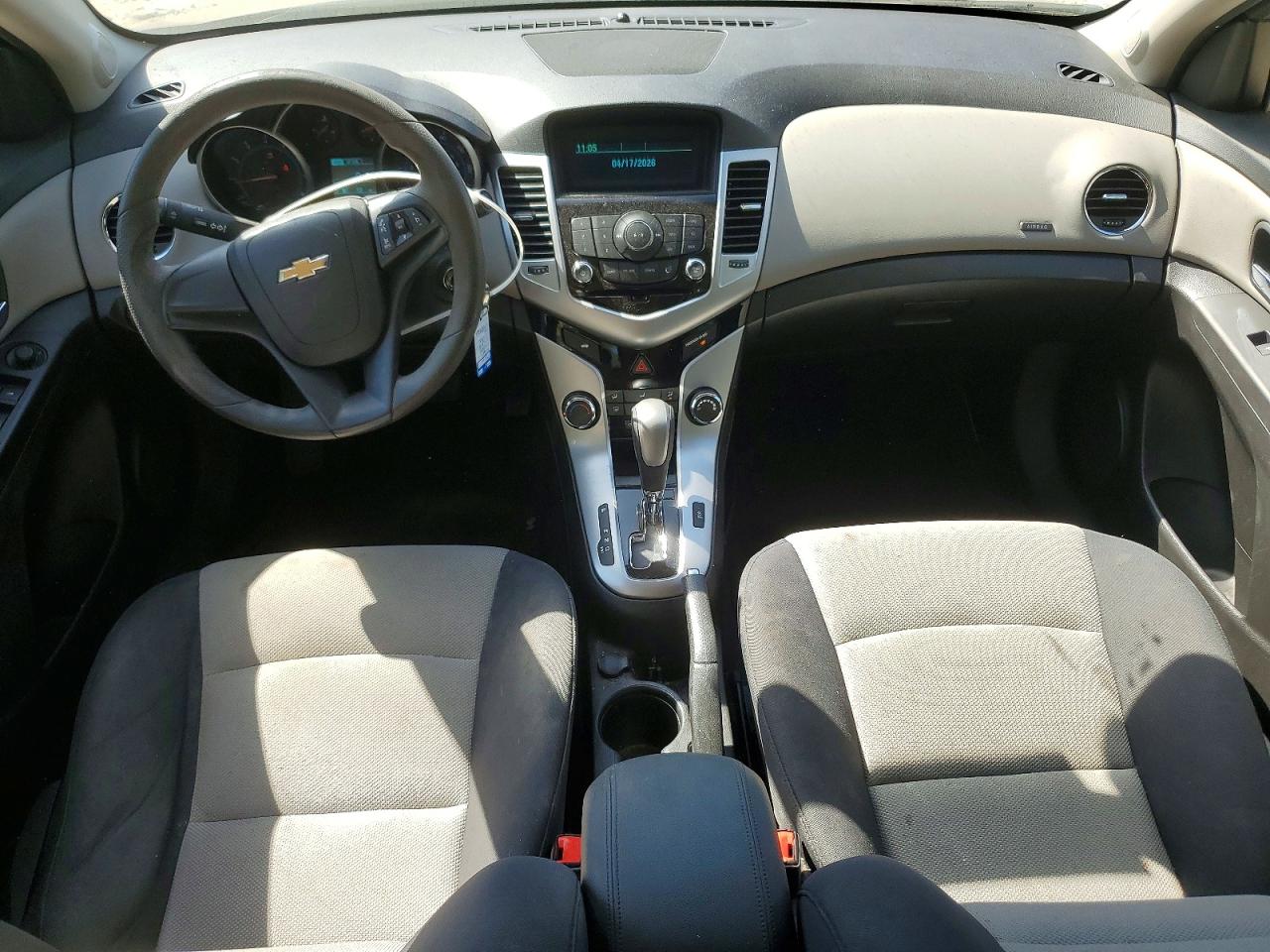 2015 CHEVROLET CRUZE LS photo 15