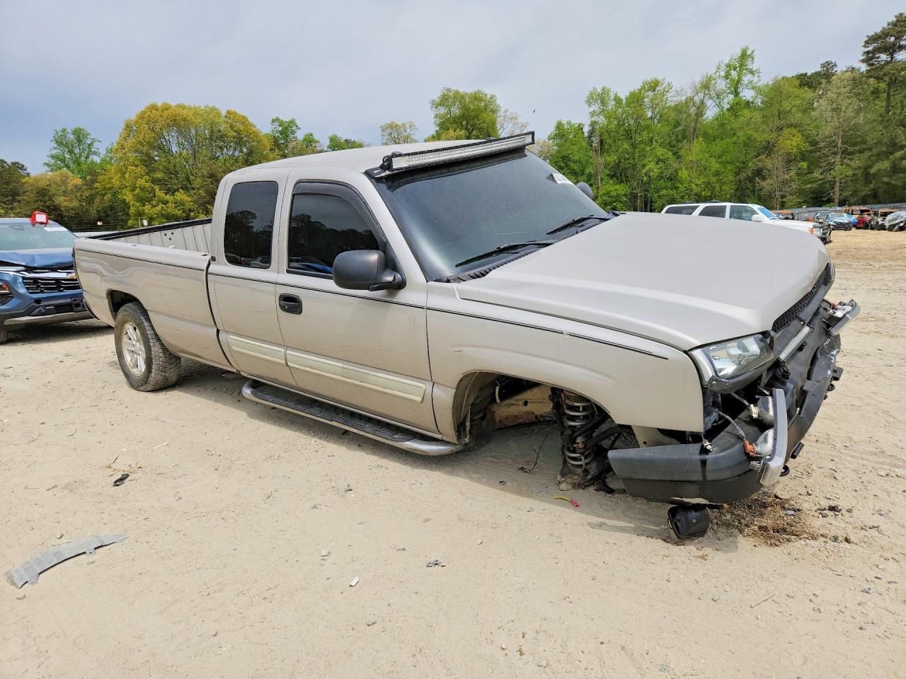 2004 CHEVROLET SILVERADO C1500 photo 7
