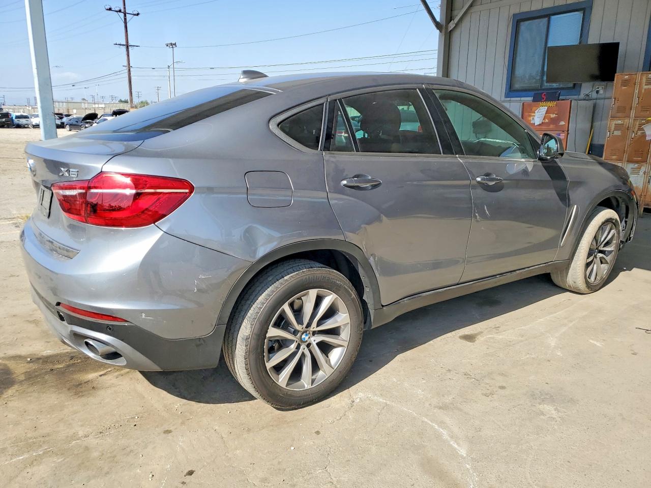 2017 BMW X6 SDRIVE35I photo 3