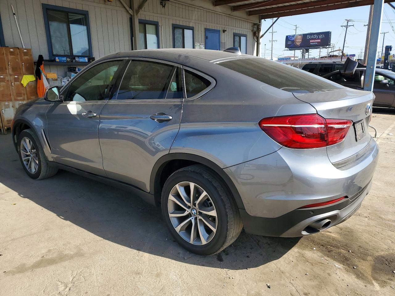 2017 BMW X6 SDRIVE35I photo 2
