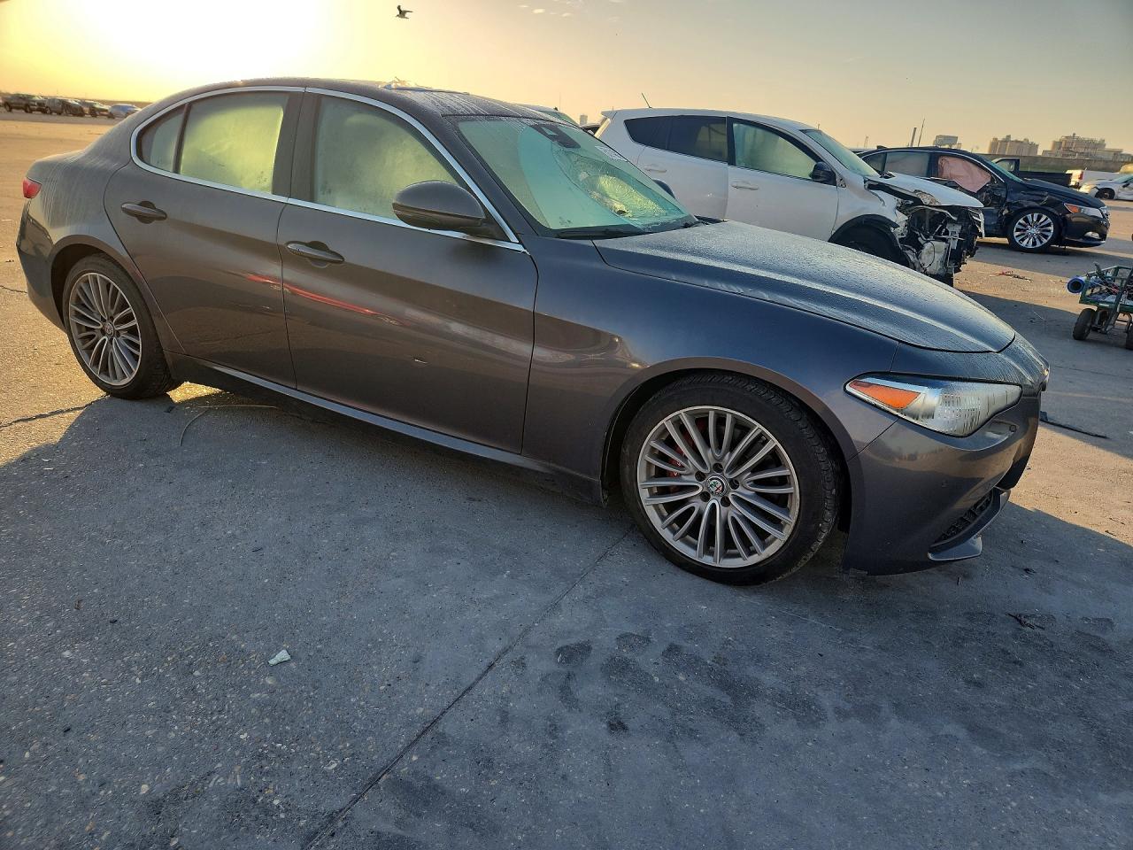 2017 ALFA ROMEO GIULIA TI photo 7