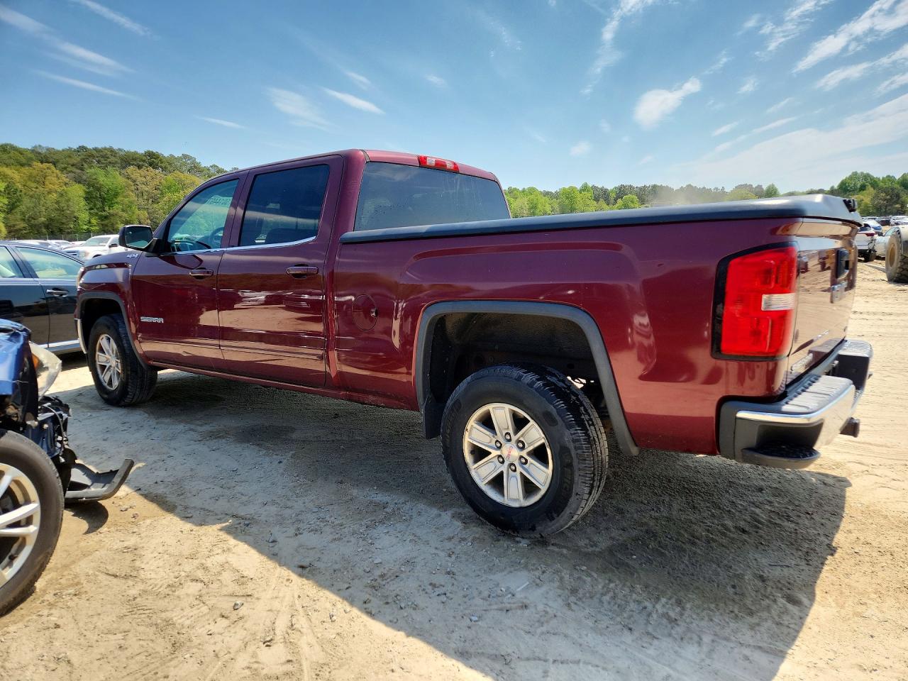 2014 GMC SIERRA K1500 SLE photo 3