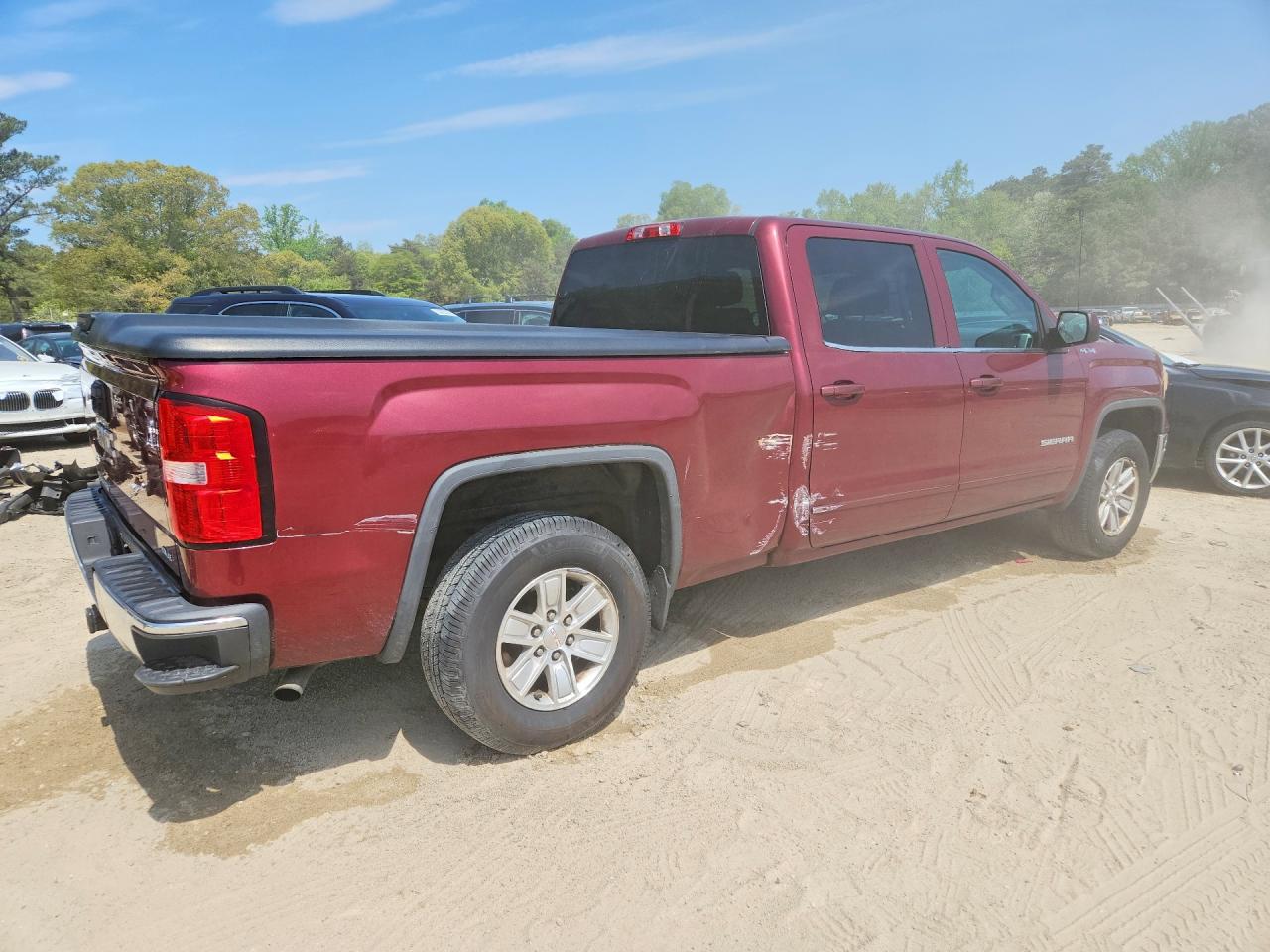 2014 GMC SIERRA K1500 SLE photo 5