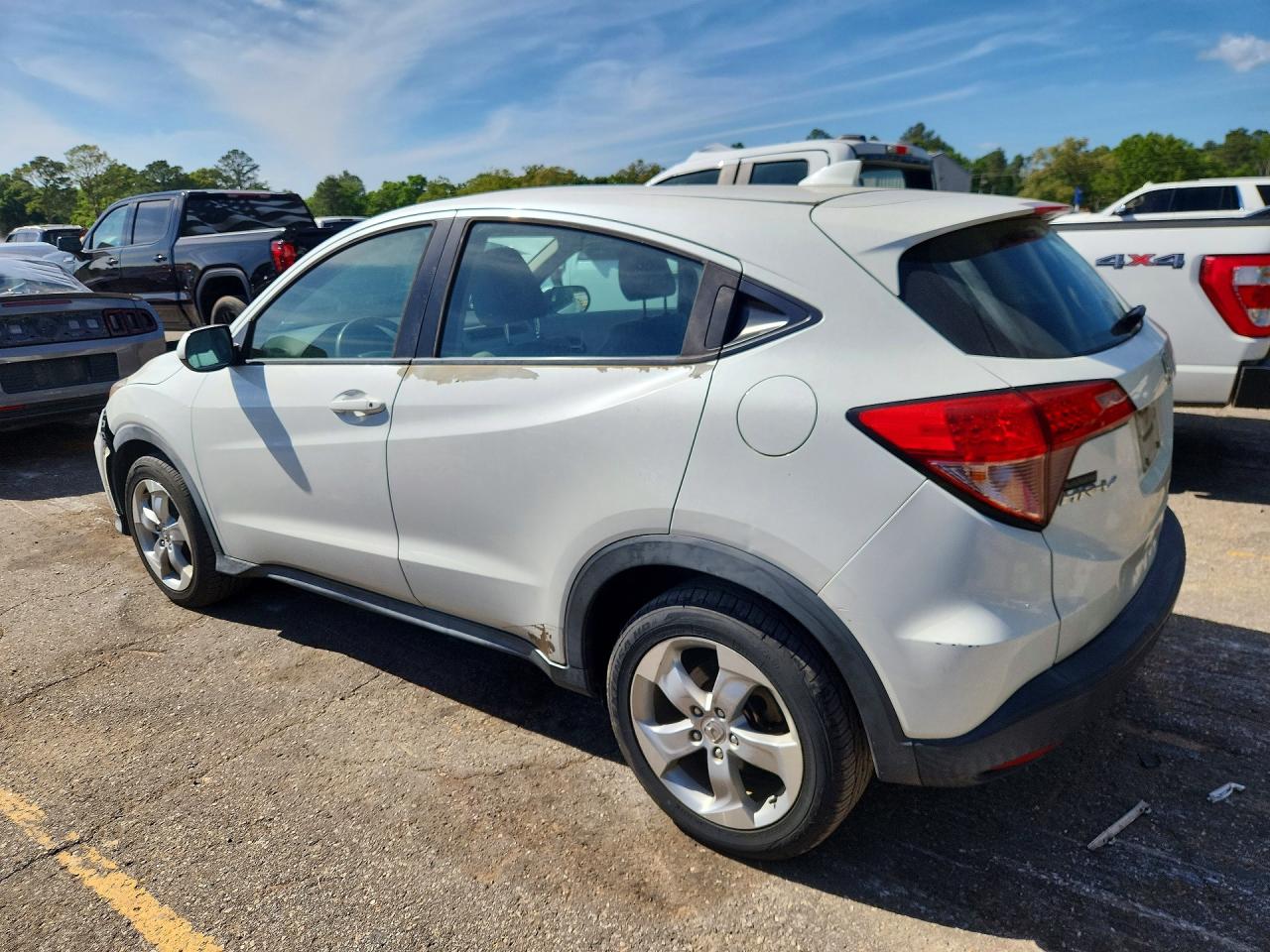 2016 HONDA HR-V LX photo 3