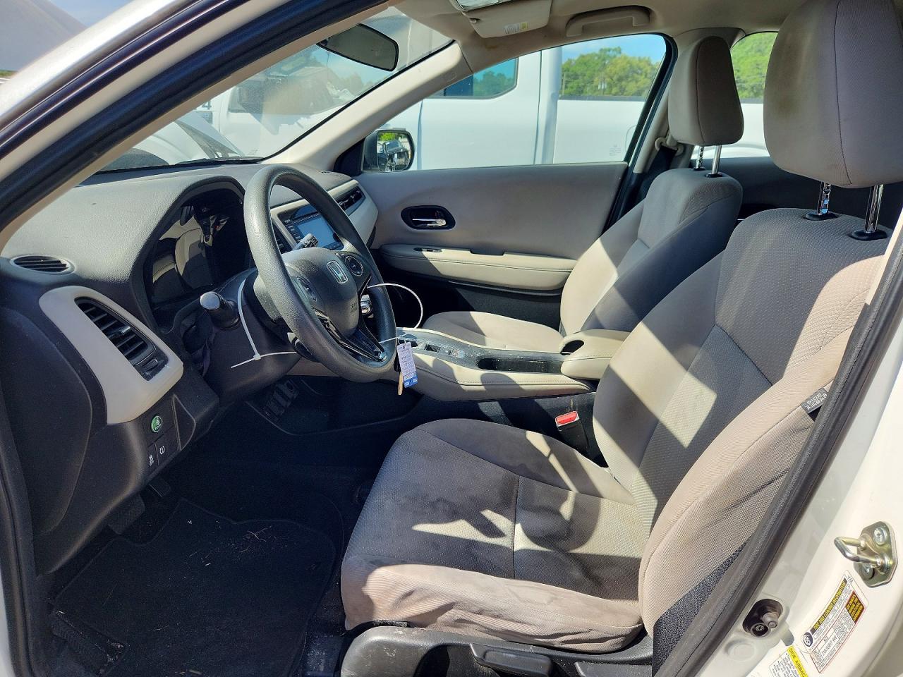 2016 HONDA HR-V LX photo 13