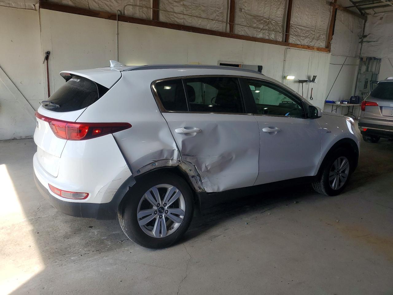 2018 KIA SPORTAGE LX photo 5