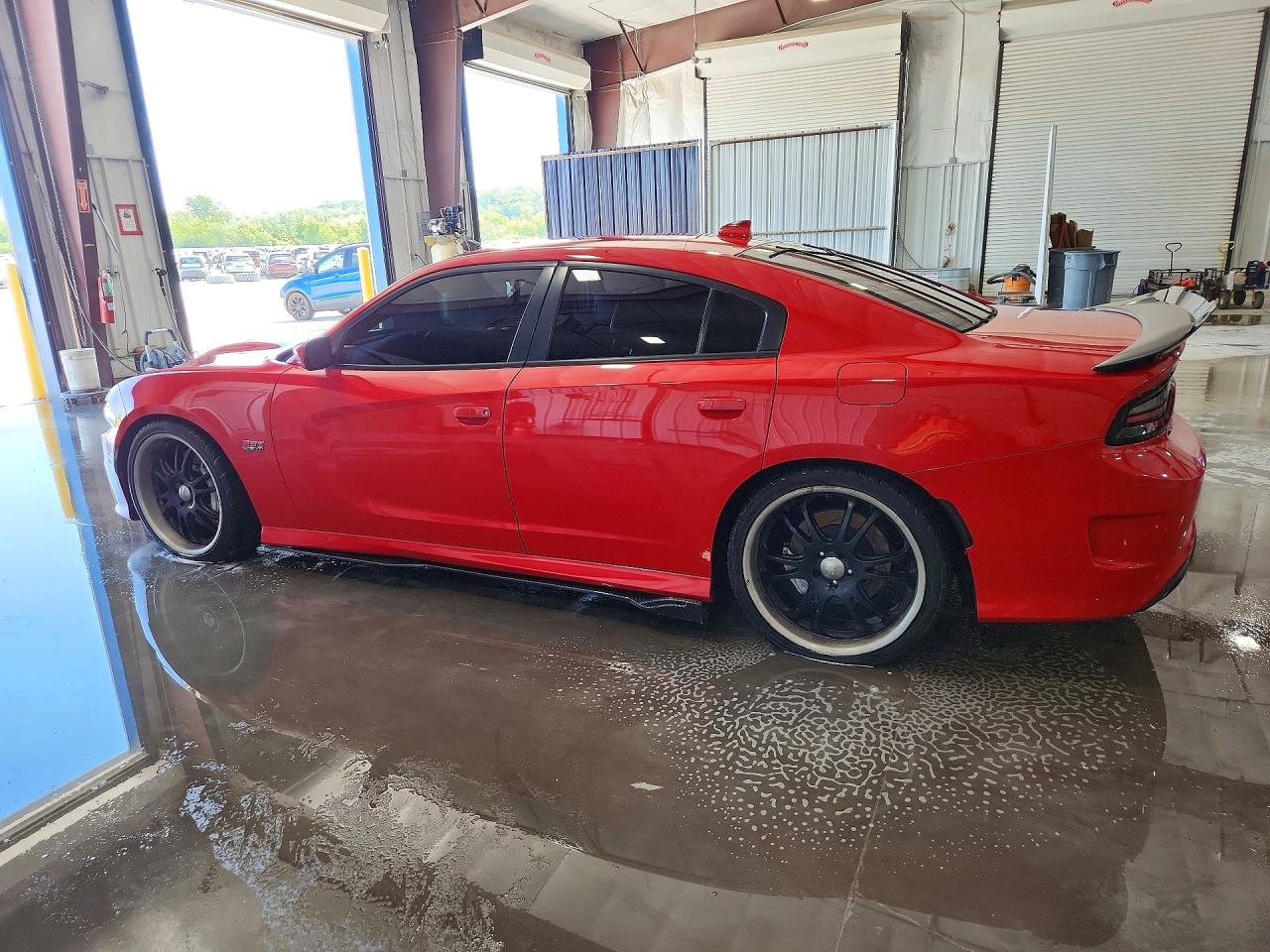 2018 DODGE CHARGER R photo 3