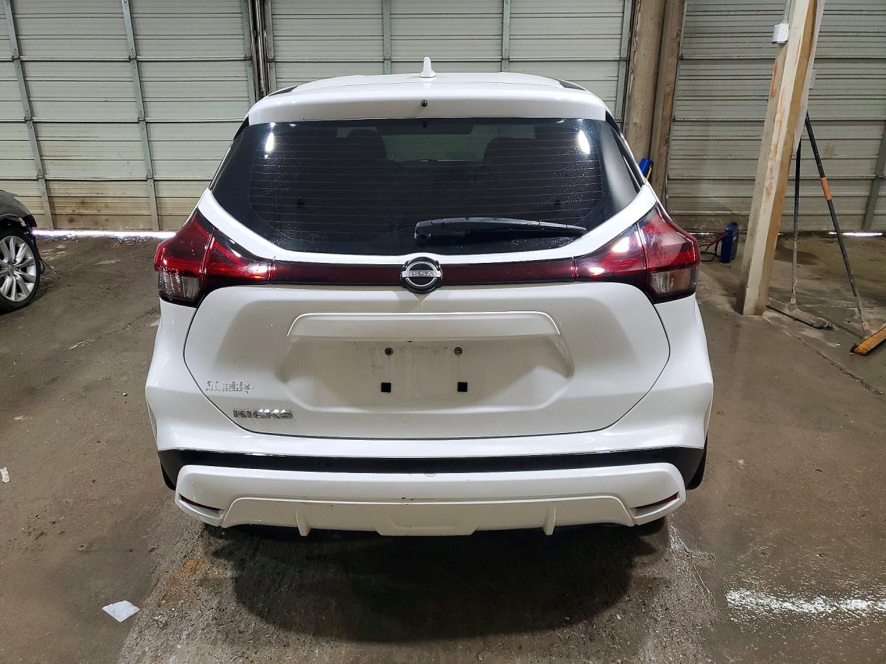 2022 NISSAN KICKS S photo 16