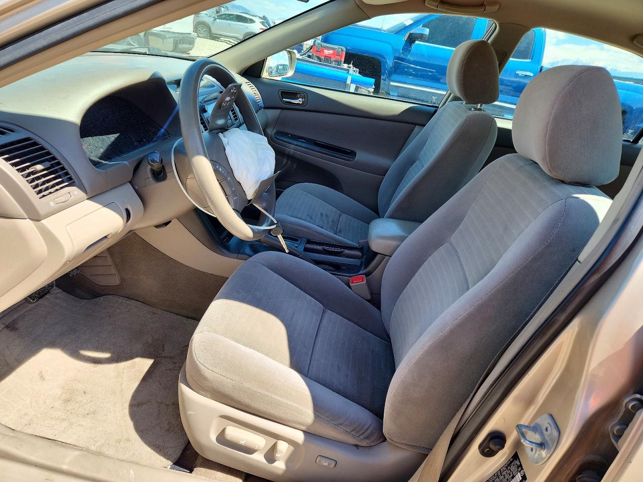 2005 TOYOTA CAMRY LE photo 7