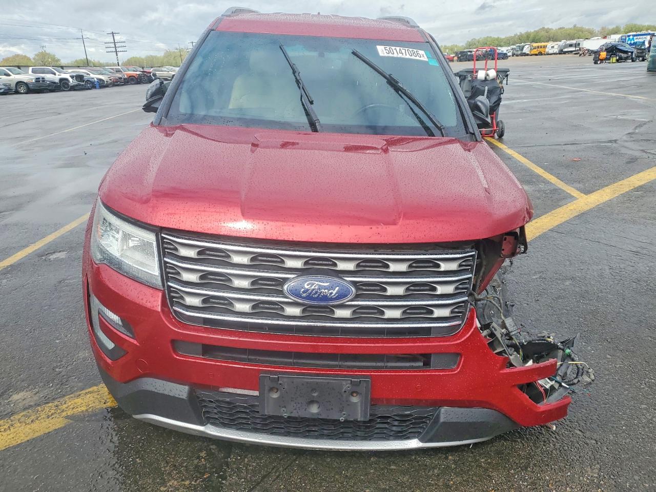 2017 FORD EXPLORER XLT photo 9