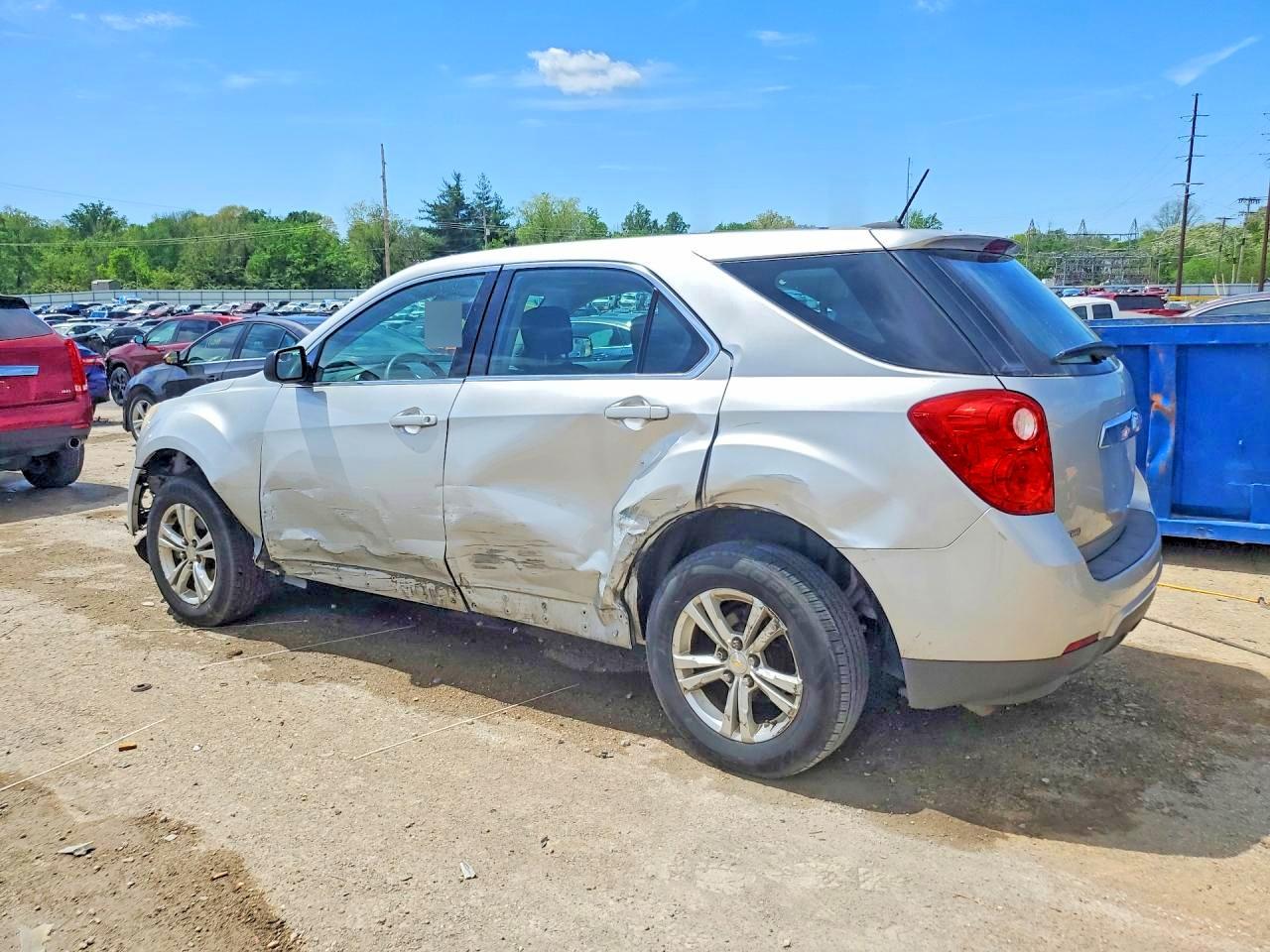2015 CHEVROLET EQUINOX LS photo 2