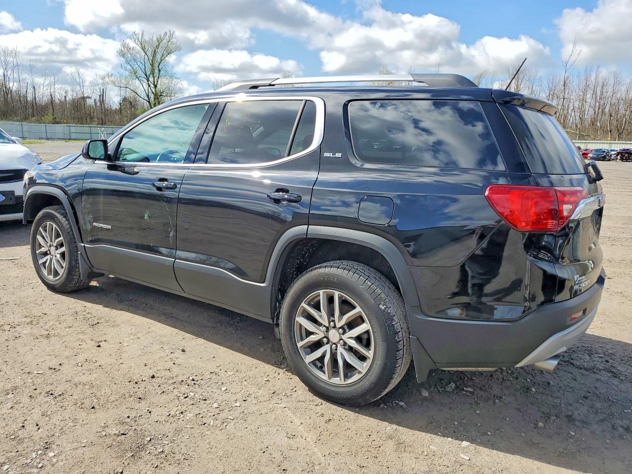 2019 GMC ACADIA SLE photo 2